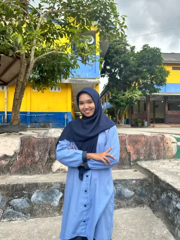 Adetiyah Lala Latifa, S.Pd